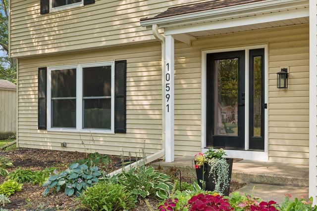 10591 Union Terrace Lane N, Maple Grove, MN 55369