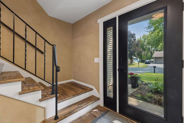 10591 Union Terrace Lane N, Maple Grove, MN 55369