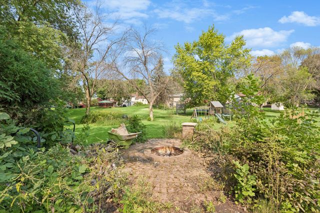 10591 Union Terrace Lane N, Maple Grove, MN 55369