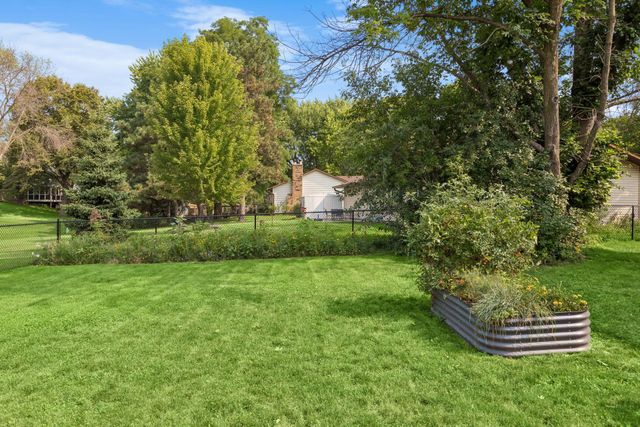 10591 Union Terrace Lane N, Maple Grove, MN 55369