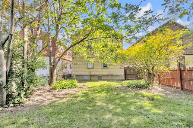 70 Houston Street, Buffalo, NY 14220