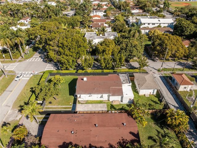 1255 Lenox Ave, Miami Beach, FL 33139