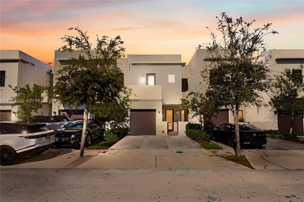 500 SW 91st Ave, Miami, FL 33174