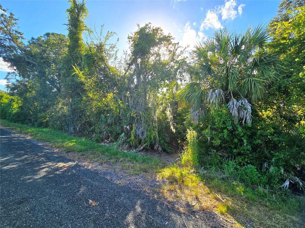 Image 2 of property listing at 6625 SIM BARCO ROAD, Palmetto, FL 34221
