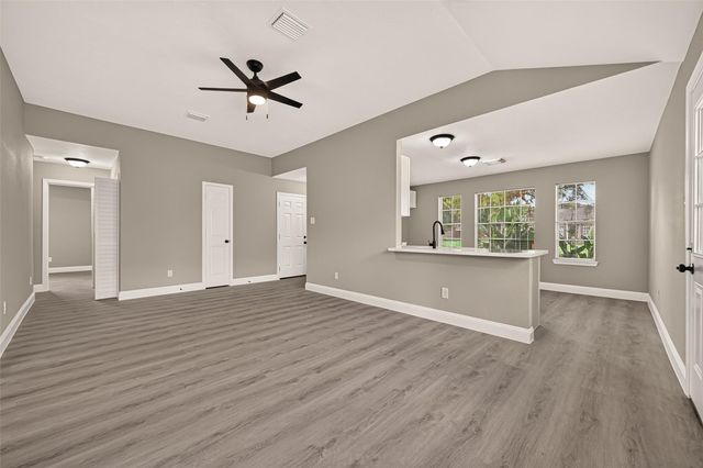 4718 Fairgreen Lane, Houston, TX 77048
