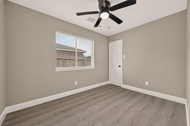 4718 Fairgreen Lane, Houston, TX 77048