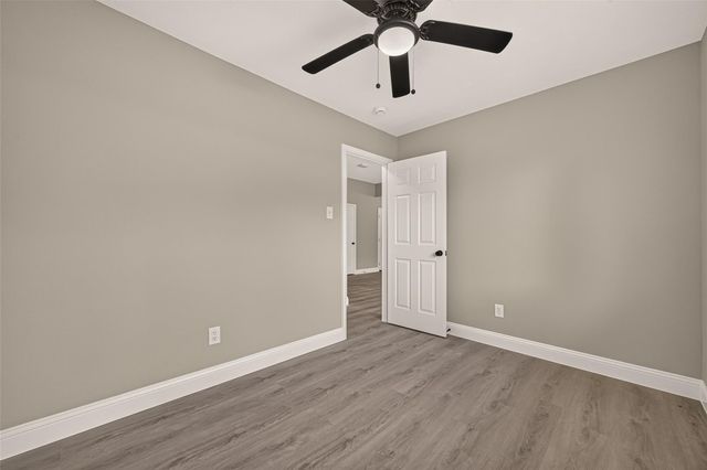 4718 Fairgreen Lane, Houston, TX 77048