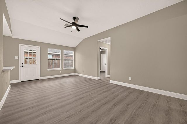 4718 Fairgreen Lane, Houston, TX 77048