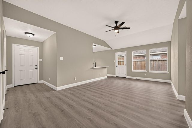 4718 Fairgreen Lane, Houston, TX 77048