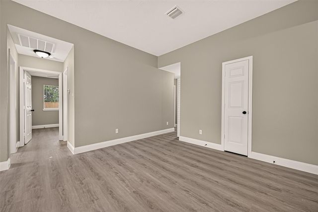 4718 Fairgreen Lane, Houston, TX 77048