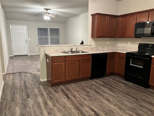 705 NW 71st Avenue, Bentonville, AR 72713