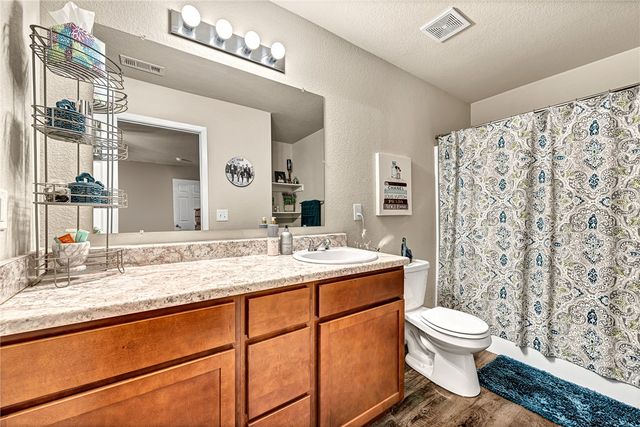 705 NW 71st Avenue, Bentonville, AR 72713