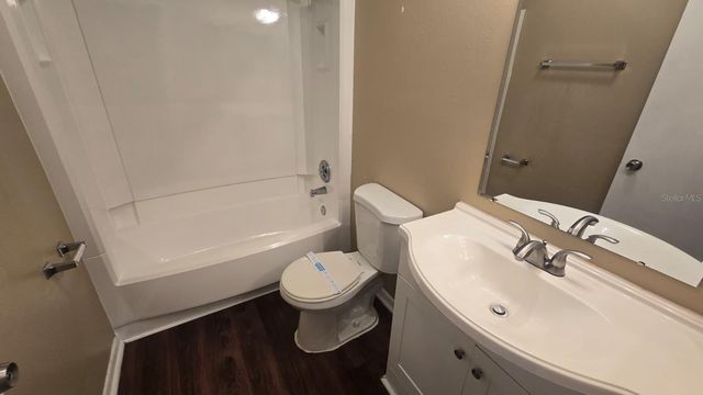 813 SENATE COURT, Tampa, FL 33613