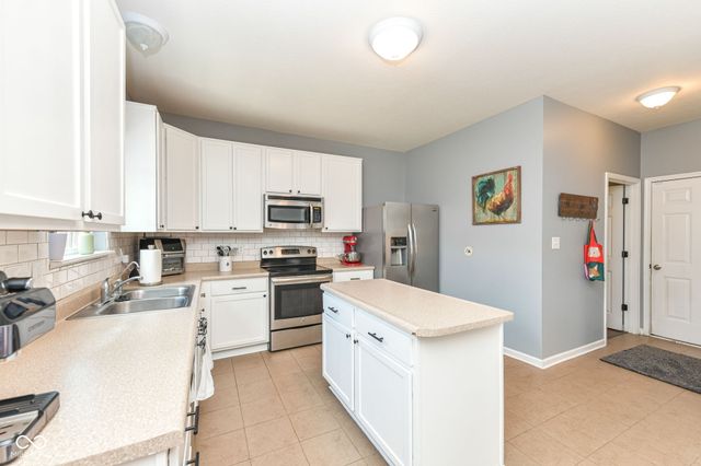 17089 Stroud Lane, Westfield, IN 46074