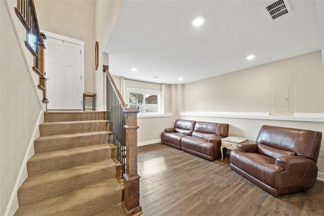 9110 E 51st Street, Kansas City, MO 64133