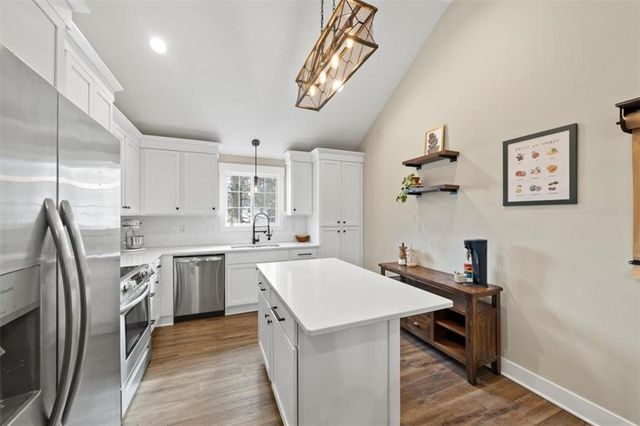 9110 E 51st Street, Kansas City, MO 64133