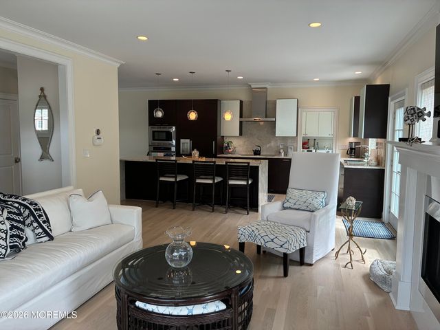104 Stephens Place, Mantoloking, NJ 08738