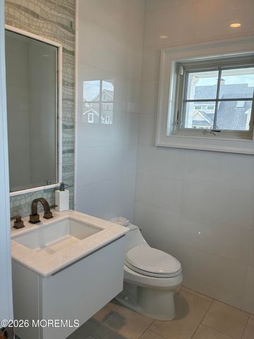 104 Stephens Place, Mantoloking, NJ 08738