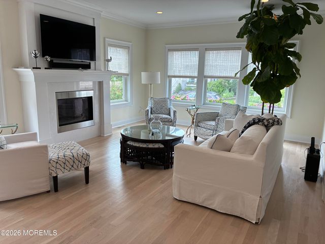 104 Stephens Place, Mantoloking, NJ 08738