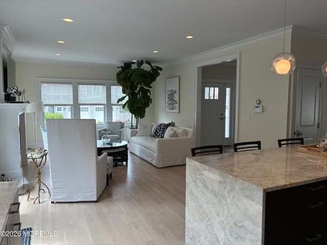 104 Stephens Place, Mantoloking, NJ 08738