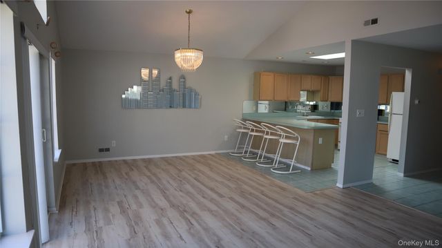 202 Gothic Circle, Manorville, NY 11949