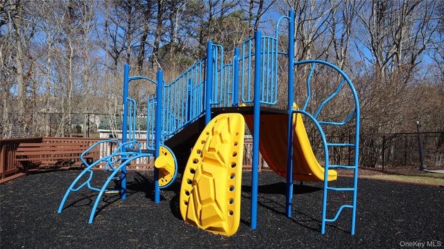 202 Gothic Circle, Manorville, NY 11949