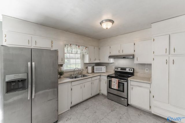 707 Hal Street NW, Huntsville, AL 35805