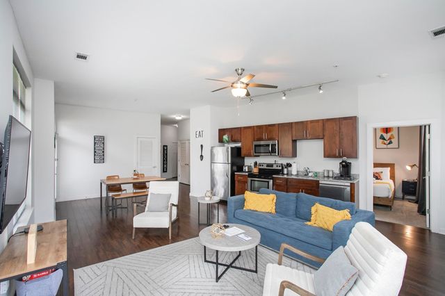 1700 Belcourt Ave Apt 104, Nashville, TN 37212