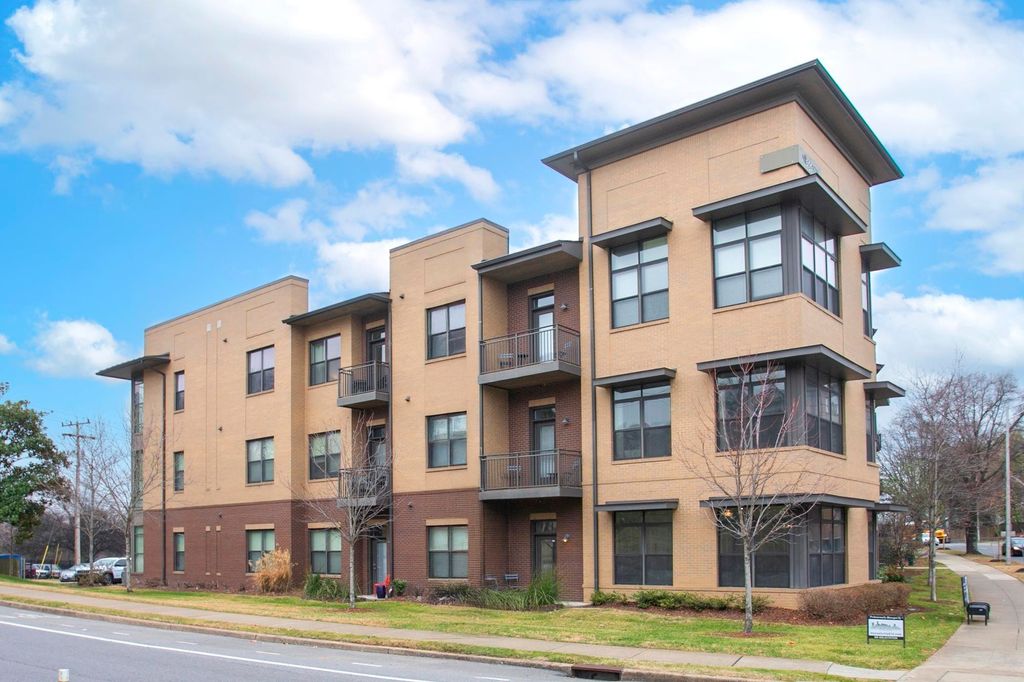 1700 Belcourt Ave Apt 104, Nashville, TN 37212