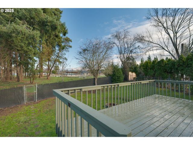 5970 Sw 174TH Ave, Beaverton, OR 97007