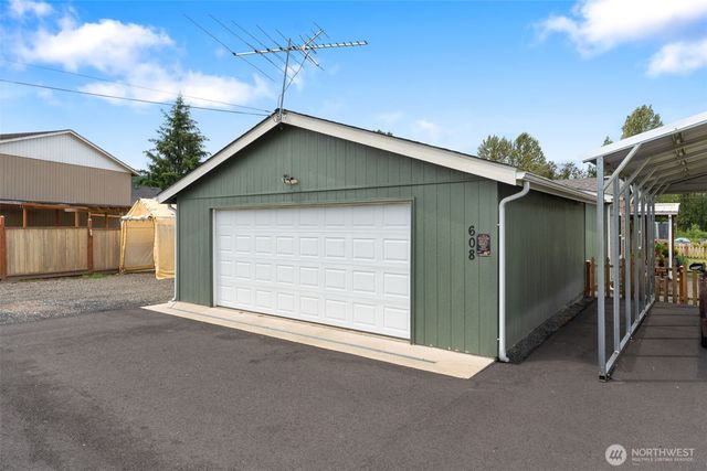 608 Main Street, Vader, WA 98593