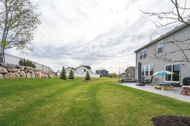 6810 157th Street, Savage, MN 55378