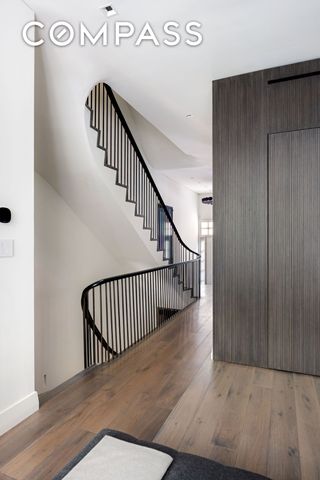 146 Waverly Place, New York City, NY 10014