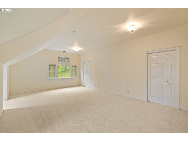 441 GEM Dr, Roseburg, OR 97471