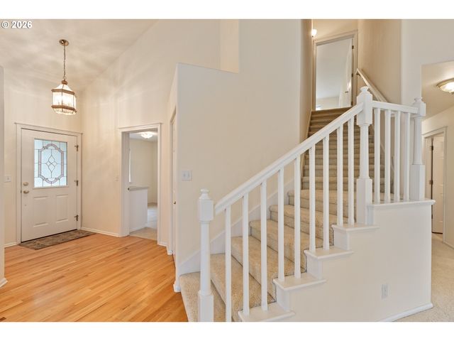 441 GEM Dr, Roseburg, OR 97471