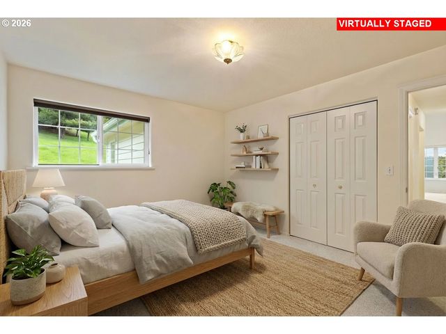 441 GEM Dr, Roseburg, OR 97471