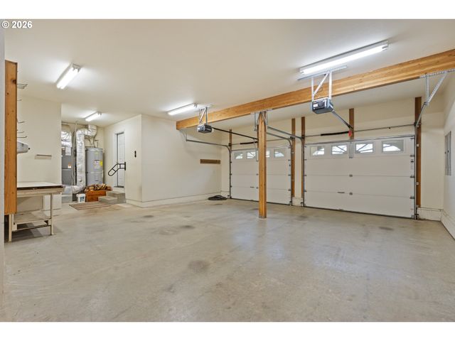 441 GEM Dr, Roseburg, OR 97471