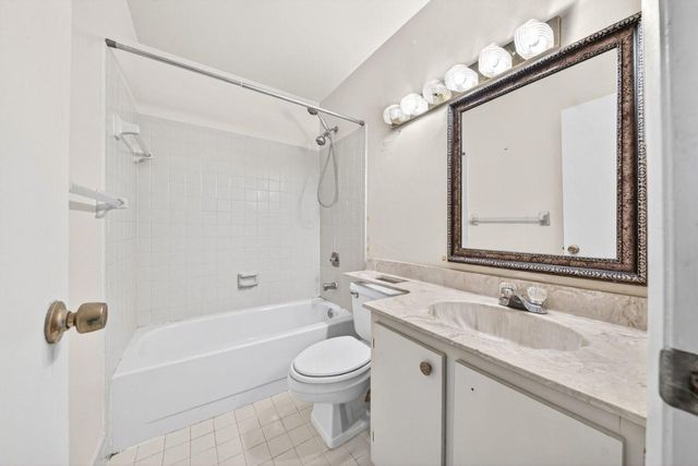 2643 NW 42nd Avenue, Coconut Creek, FL 33066