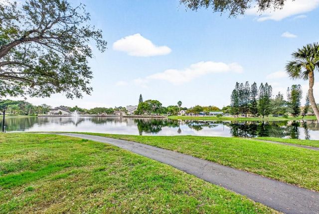 2643 NW 42nd Avenue, Coconut Creek, FL 33066
