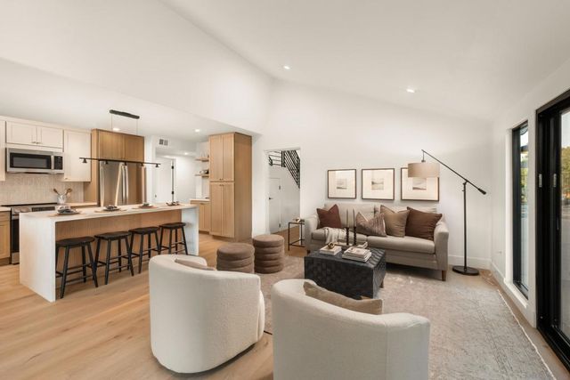 12485 Grandee, San Diego, CA 92128