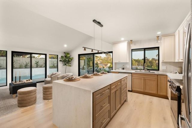 12485 Grandee, San Diego, CA 92128