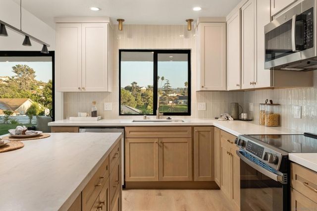 12485 Grandee, San Diego, CA 92128