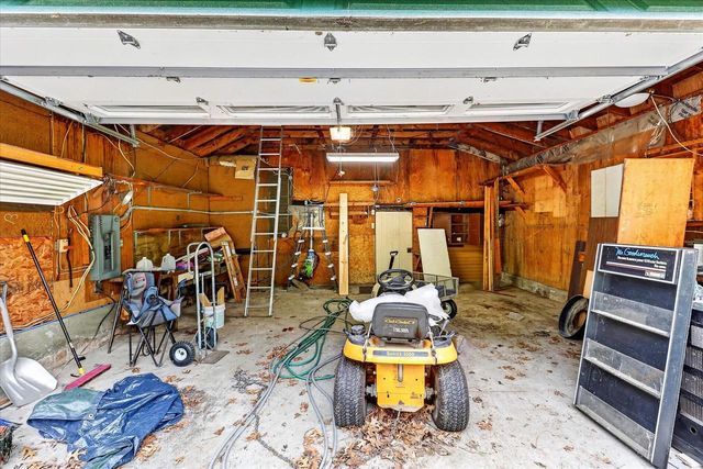 N4055 Golf Lane, Brodhead, WI 53520