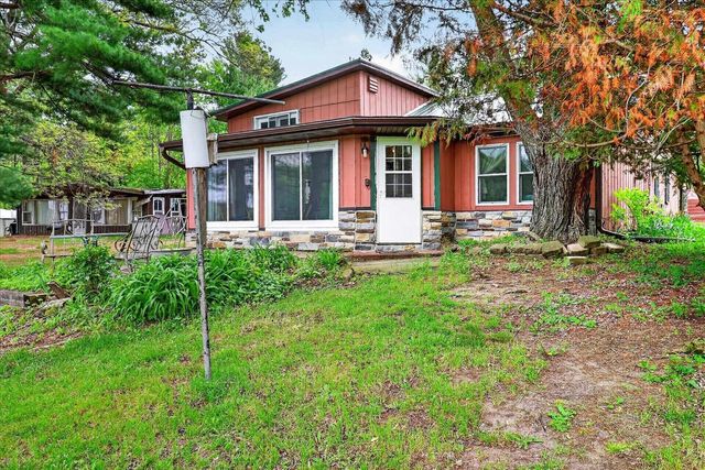 N4055 Golf Lane, Brodhead, WI 53520