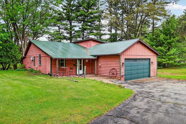 N4055 Golf Lane, Brodhead, WI 53520