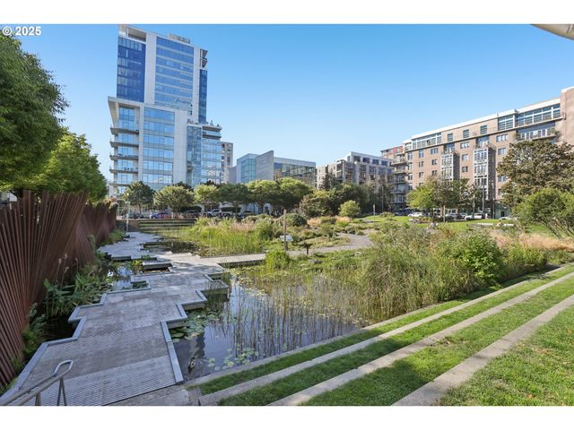 1075 Nw NORTHRUP St 419, Portland, OR 97209