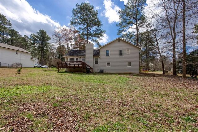 563 Presidential Drive, Dallas, GA 30157