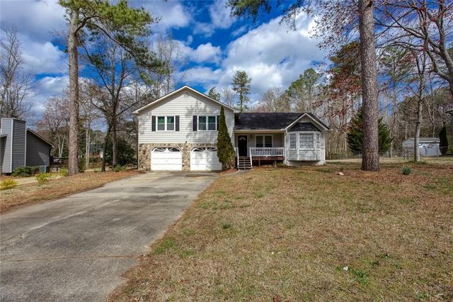 563 Presidential Drive, Dallas, GA 30157