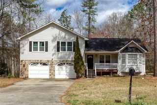 563 Presidential Drive, Dallas, GA 30157