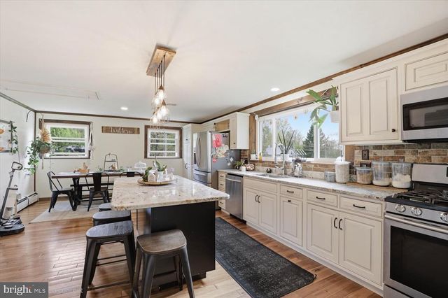 441 SMOKESTOWN RD, Denver, PA 17517